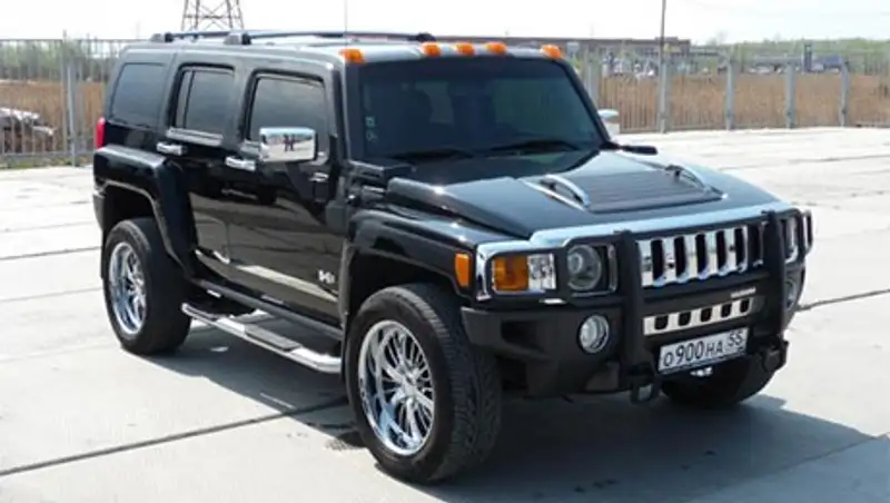 В Актобе из четырёх «Хаммеров» два записаны на льготников