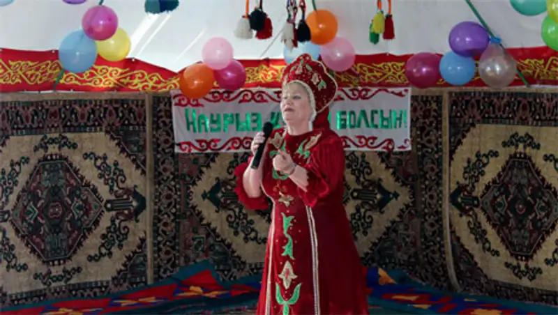 К 20-летию Ассамблеи народа Казахстана в Таразе прошел благотворительный концерт