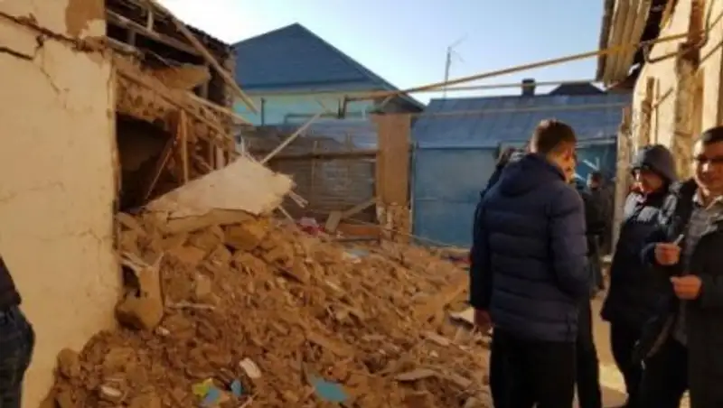 Обрушение дома в Шымкенте