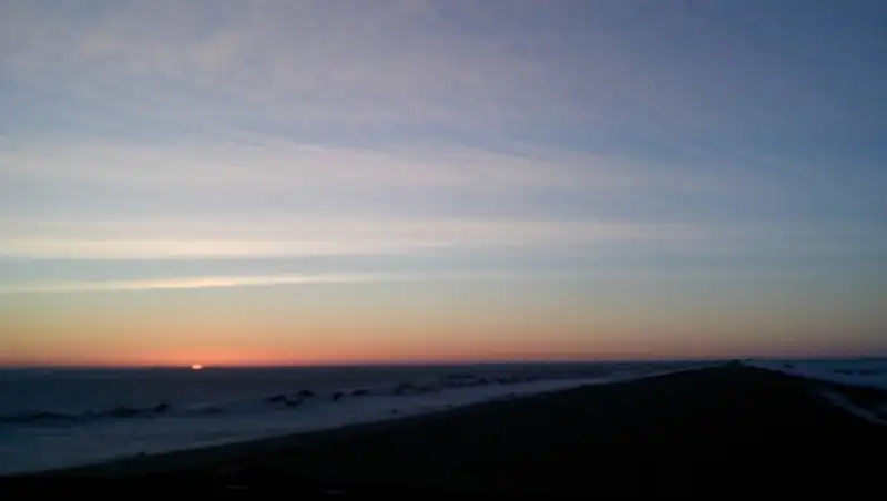 В СКО полицейские помогли пассажирам сломавшегося рейсового автобуса из России