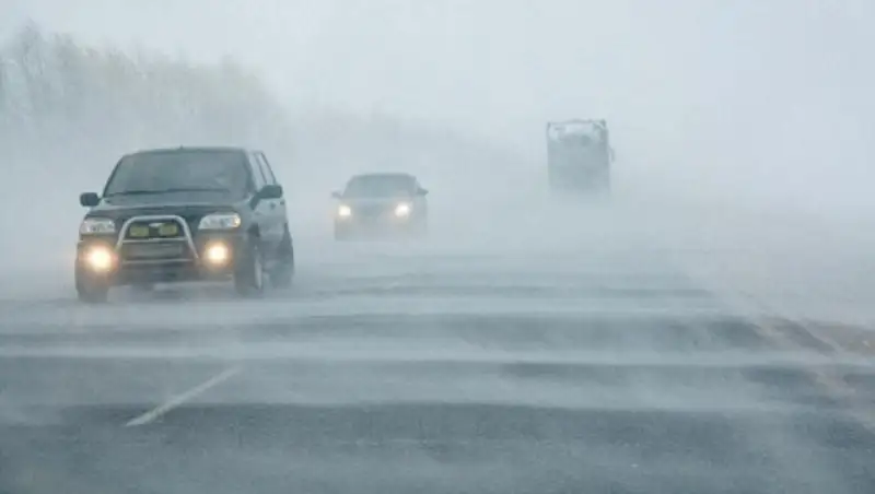 Почти все трассы из Нур-Султана закрыты