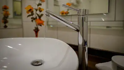 отключение горячей воды в Алматы, фото - Новости Zakon.kz от 17.05.2022 09:58