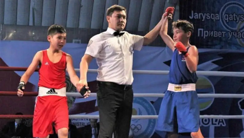 Казахстанская молодежка взяла три "золота" на турнире по боксу в Грузии