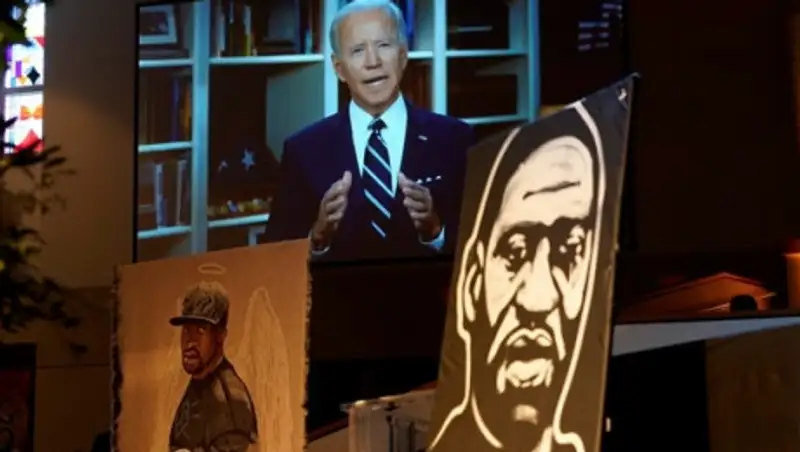 Байден заявил, что в США повсюду существует расизм