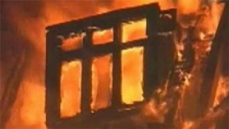 В Актобе сгорел восьмиквартивный жилой дом