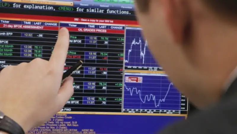 Цены на нефть замедлили снижение на данных Baker Hughes