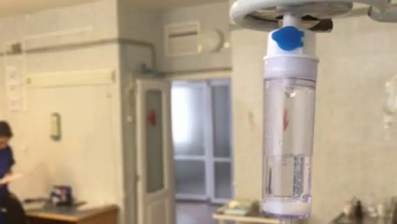 Порезанная матерью девочка пришла в сознание