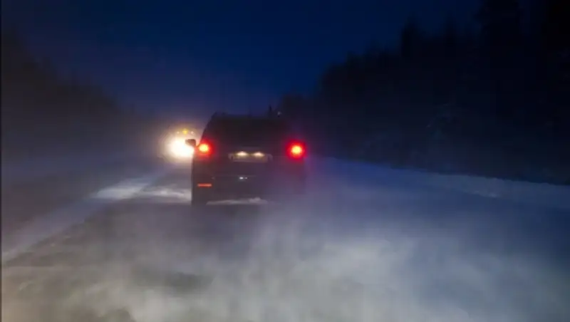 В Алматинской области из-за метели закрыта трасса 