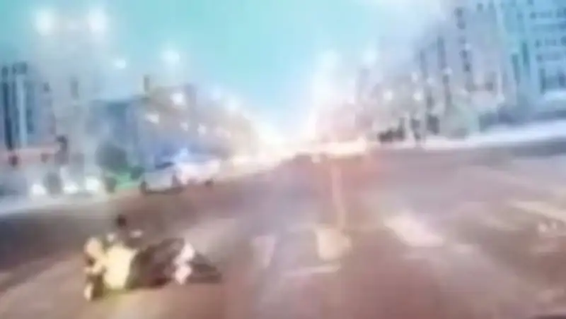 Регулировщика сбили в Астане