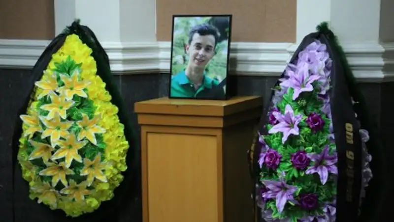 С погибшим при теракте в Петербурге Максимом Арышевым проcтились в Алматы