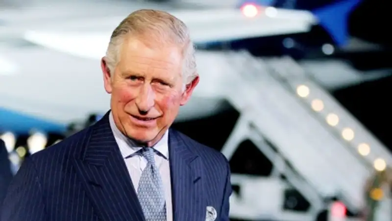 Публикация книги о принце Чарльзе вызвала скандал в Великобритании