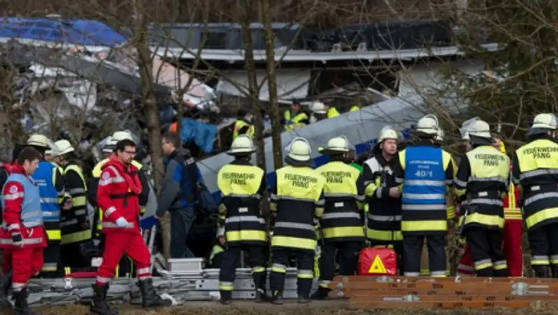 Германияда пойыз апатынан к&#1257;з ж&#1201;м&#1171;андар саны 10-&#1171;а жетті