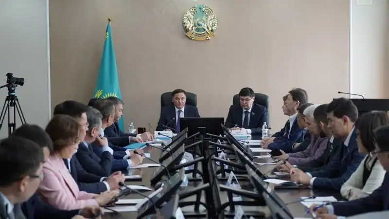 В Кокшетау состоялось выездное заседание Комитета по финансам и бюджету Мажилиса Парламента РК