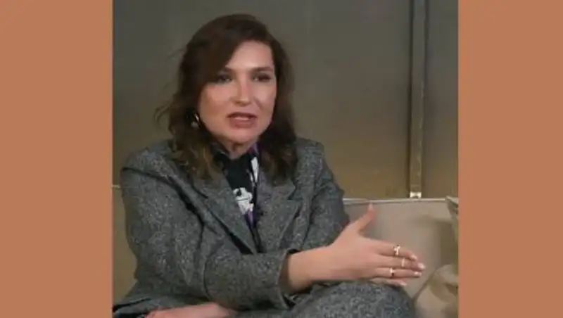 Девушка-трансгендер из Казахстана рассказала об отношениях с Ренатой Литвиновой