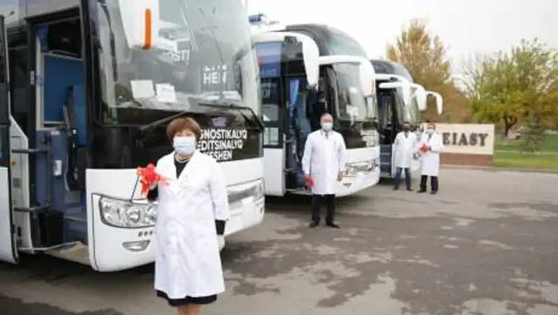 18 реанимобилей и 8 "мобильных поликлиник" получили жамбылские врачи