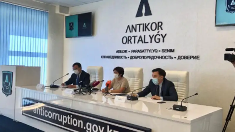 Родители должны сообщать о поборах в школах