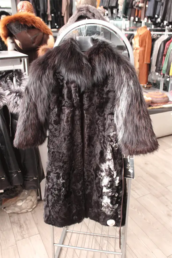 Где лучше покупать шубу - советы от Zakon.kz, фото - Новости Zakon.kz от 01.11.2013 01:59