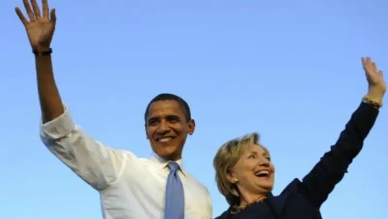 Клинтон не против выдвинуть Обаму в Верховный суд США