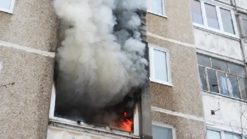 Четыре пожара за ночь вызвали фейерверки в Алматинской области