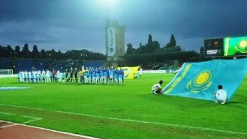 Сборная Казахстана по футболу вылетела из ТОП-100 рейтинга ФИФА