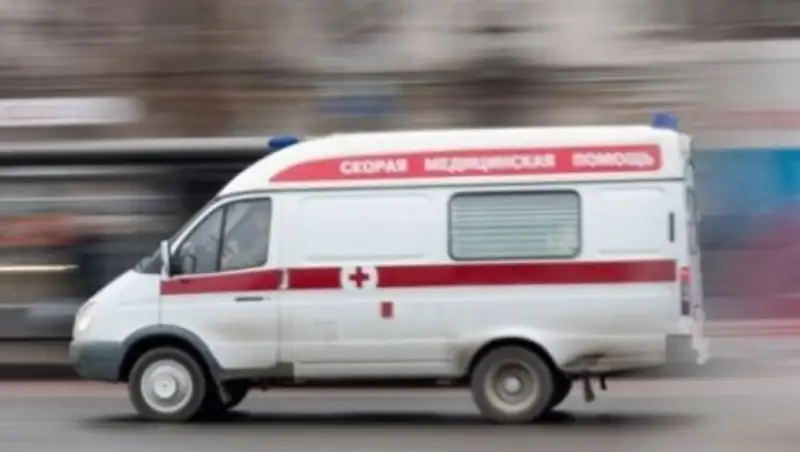 Ветер опрокинул палатки в Костанайской области, 10 человек пострадали