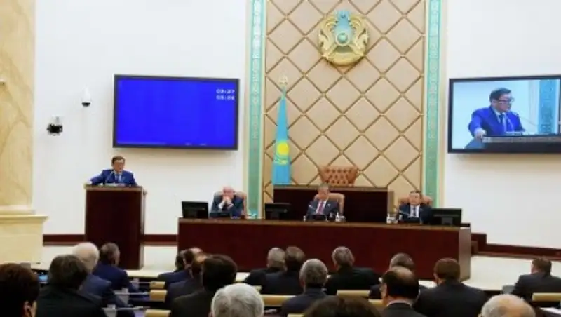 Сенат внес изменения и вернул в мажилис поправки в законодательство о жилищных отношениях