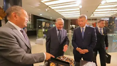 выставка, фото - Новости Zakon.kz от 09.03.2022 14:15