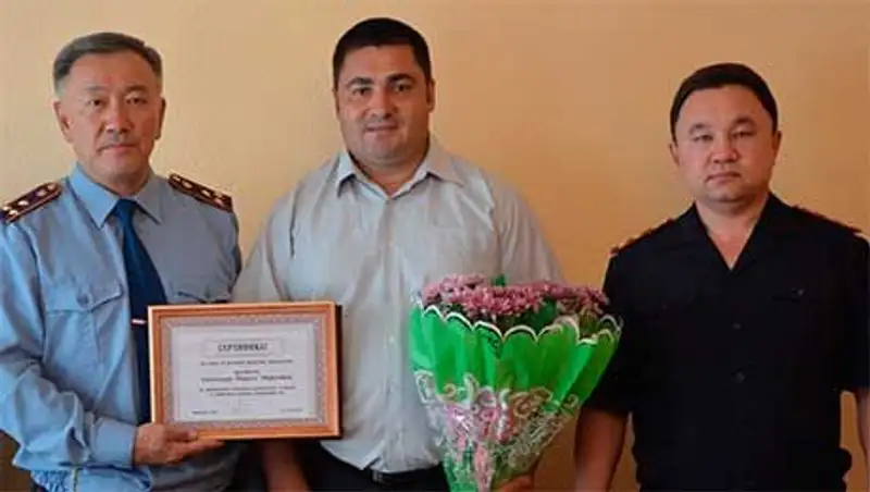 В Петропавловске наградили мужчину, благодаря которому был раскрыт смертельный наезд