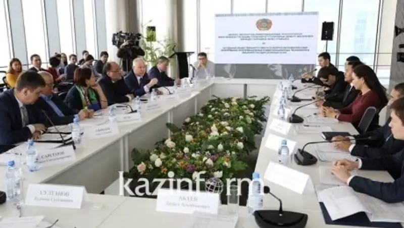 Штрафовать СМИ за «утки» предлагают в Казахстане