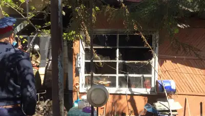 Пресс-служба ДЧС Алматы, фото - Новости Zakon.kz от 19.04.2020 17:59