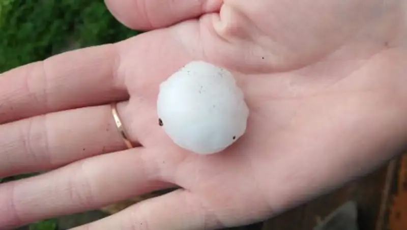 Крупный град накрыл ВКО