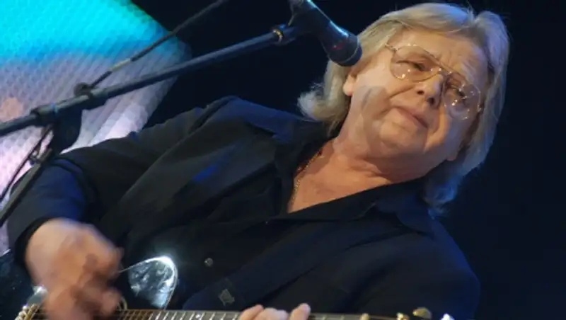 Юрий Антонов потребовал с iTunes компенсации