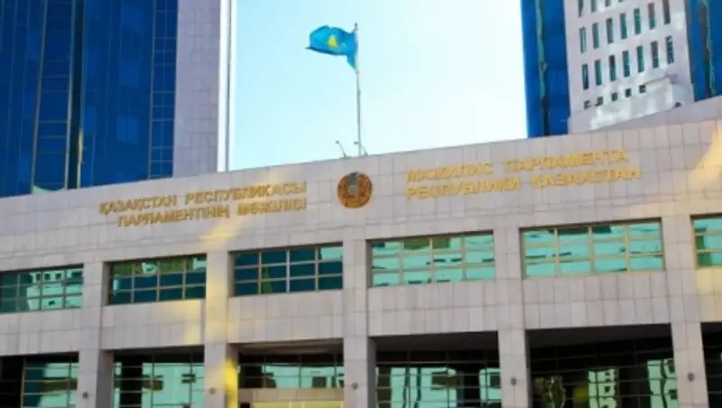 Мажилис РК одобрил поправки по вопросам изменения финансирования НПО