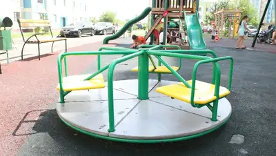Алматы, детская площадка, фото - Новости Zakon.kz от 11.04.2022 11:22