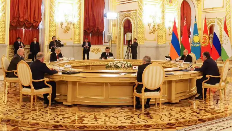 Главы стран ОДКБ подписали ряд документов по итогам саммита в Москве