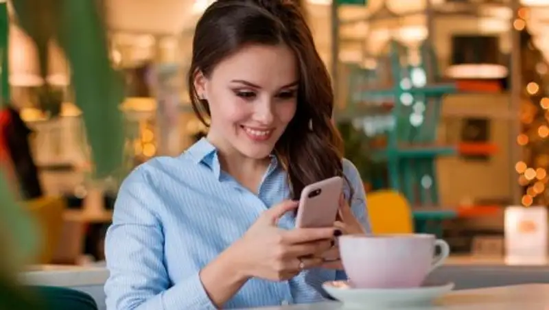 Компания заплатит $100 000 за отказ от смартфона на год