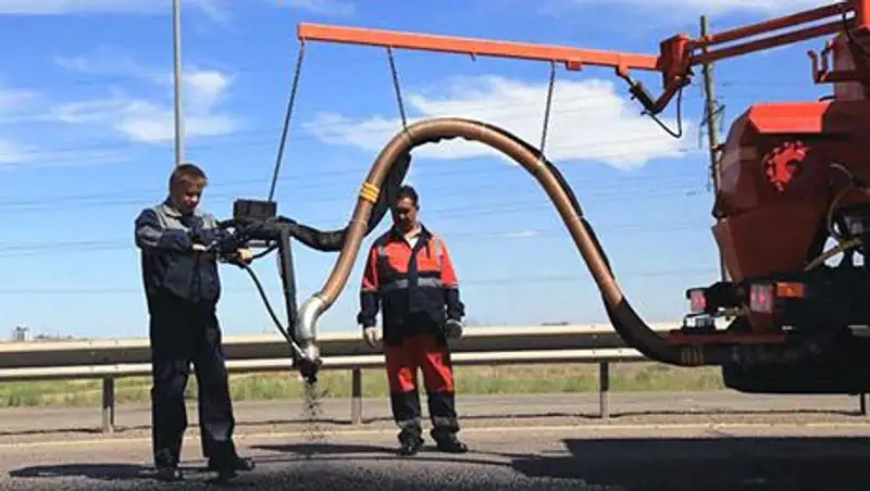 Ямы на дорогах будут латать и зимой