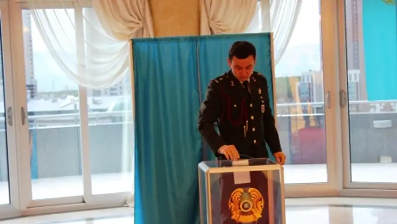 Офицеры и курсанты ВС РК, обучающиеся в США, завершили участие военнослужащих в выборах