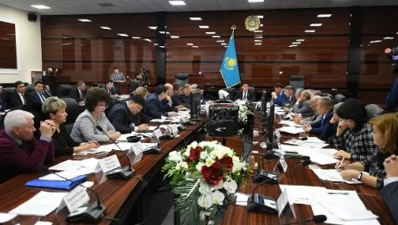 О&#1178;О-да &#1179;о&#1171;амды&#1179; ке&#1187;есті&#1187; кезекті отырысы &#1257;тті