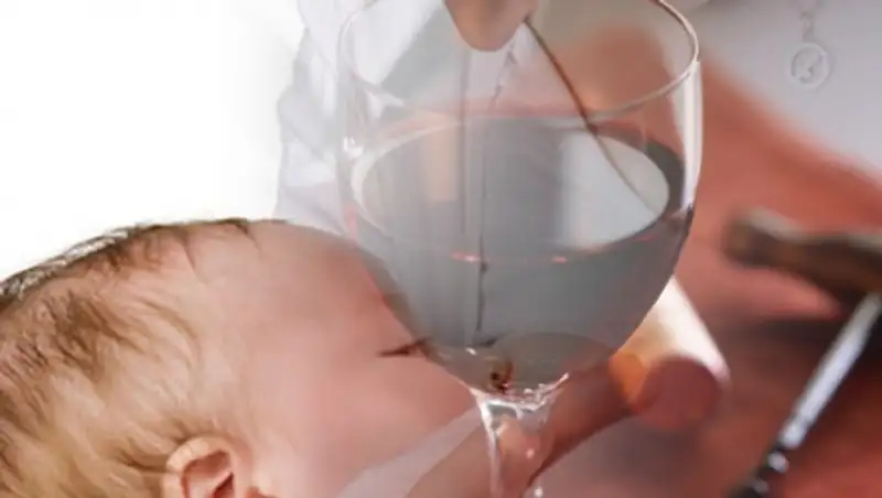 Суд ограничил в правах мать отравившегося алкоголем ребенка в Павлодарской области