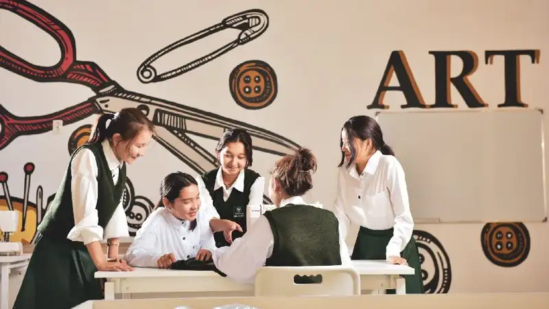 В Казахстане открылась прогрессивная сельская школа Ybyrai mektebi