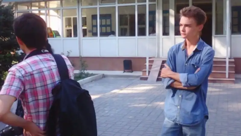 Три миллиона тенге намерена отсудить мать отчисленного из китайского вуза казахстанца