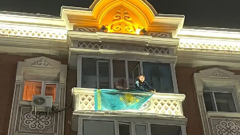 флаг Казахстана , фото - Новости Zakon.kz от 20.10.2022 09:32