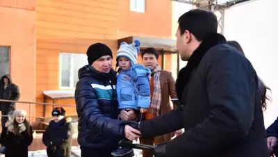 Zakon.kz, фото - Новости Zakon.kz от 16.12.2015 01:25