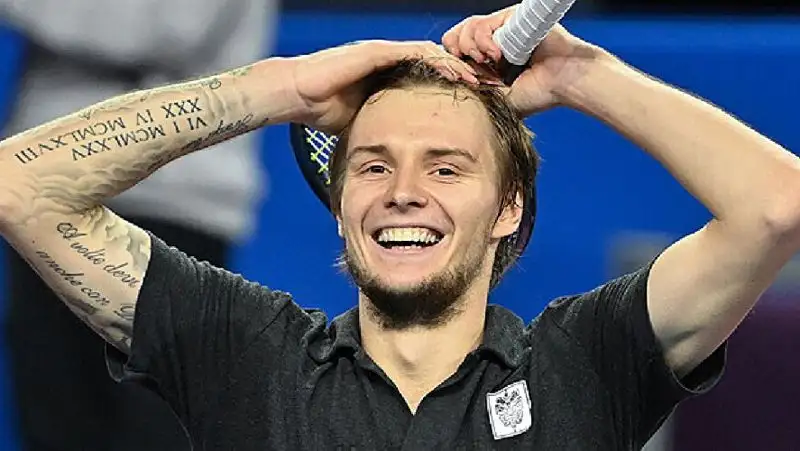 Теннис Победа в Паре, фото - Новости Zakon.kz от 26.05.2022 11:32