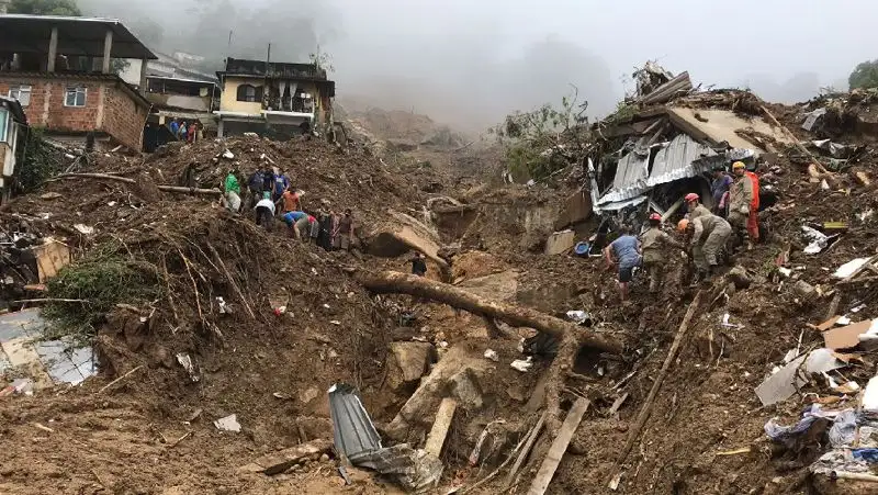 Более 90 человек погибли из-за паводка в Бразилии