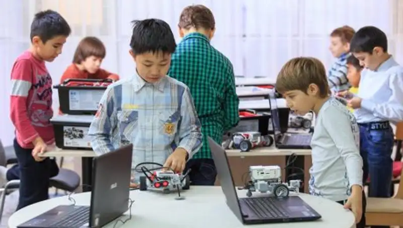 В Алматы стартовал чемпионат республики по робототехнике