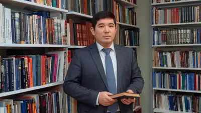 16 декабря в первую очередь напоминает о цене независимости - политолог, фото - Новости Zakon.kz от 16.12.2022 10:01