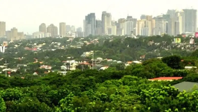 Два человека погибли при крушении вертолета на Филиппинах