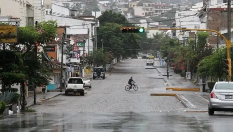 Центр урагана максимальной категории "Патрисия" достиг территории Мексики